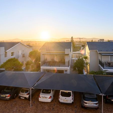 Table View Villas Bloubergstrand Esterno foto